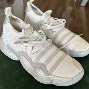 Adidas YOUNG men’s running shoes